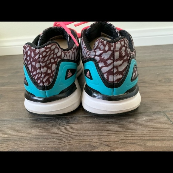 Adidas Shoes - Picture 3 of 8